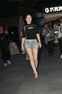 【精选街拍】Vol.3708 青春牛仔短裤 [145P-3.52GB]