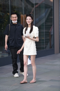 【精选街拍】Vol.2888 修身长裙 [48P-1.05GB]